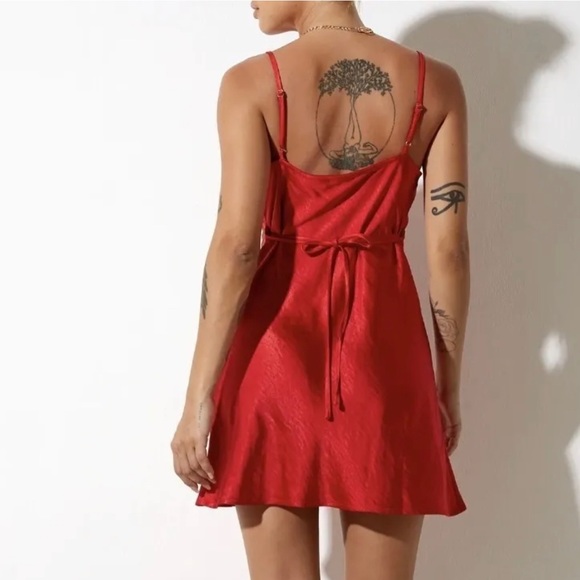 Motel Rocks Paiva Slip Dress Satin Red Straps Mini Short Size Medium UK Size 12 - Picture 2 of 15